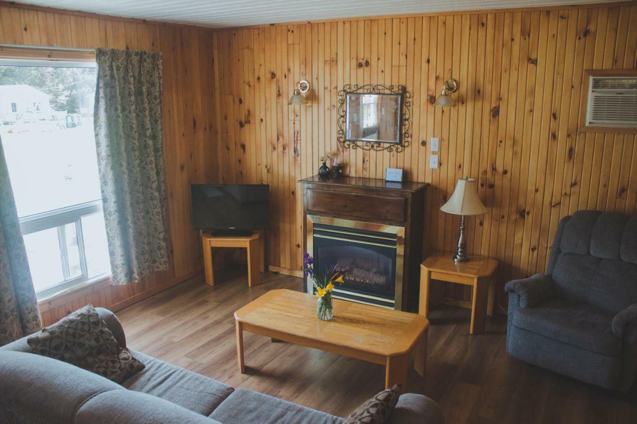 Hidden Acres Cottages كيفينديش المظهر الخارجي الصورة